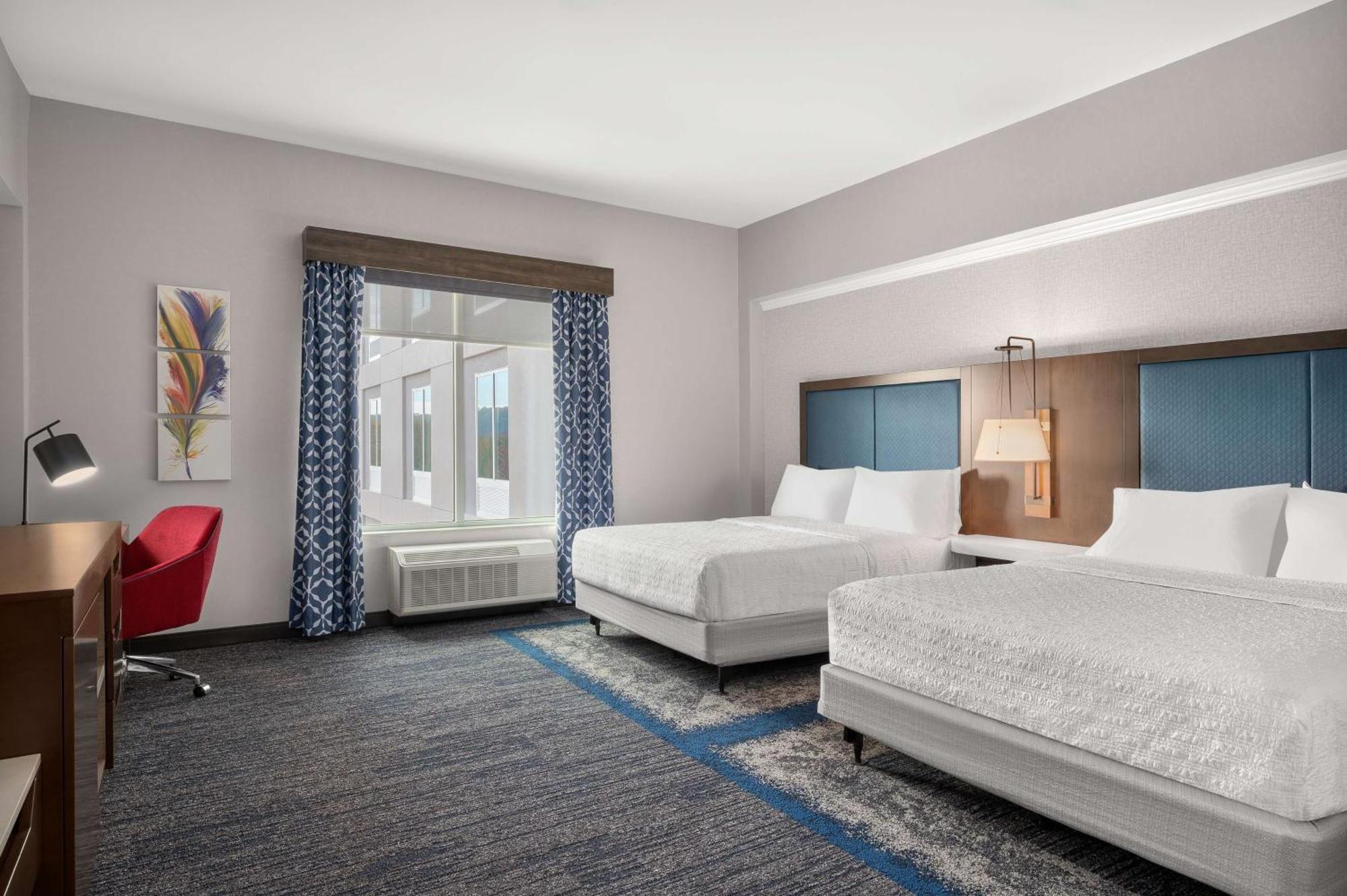 Hampton Inn & Suites By Hilton Pittsboro Exterior photo